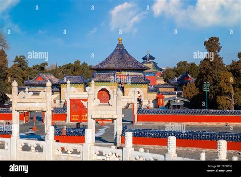  Il Tempio di Yongle: Un gioiello architettonico immerso nella storia!