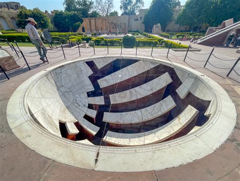  Il Jantar Mantar di Jaipur: Un labirinto astronomico affascinante!